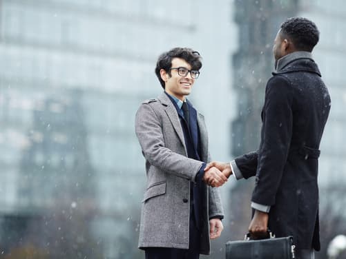 7 Perfect Questions to Ask While Networking