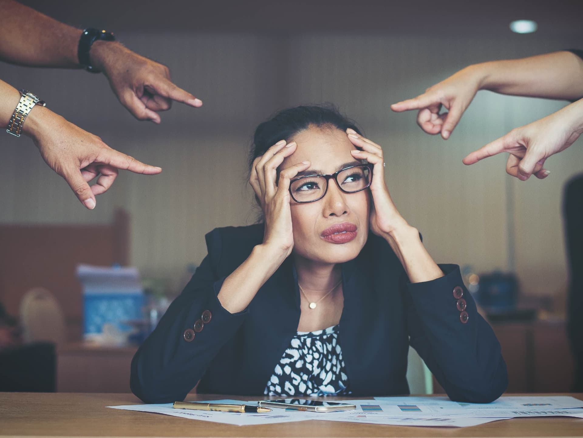 How to Deal with Bullies at Work: 9 Tips
