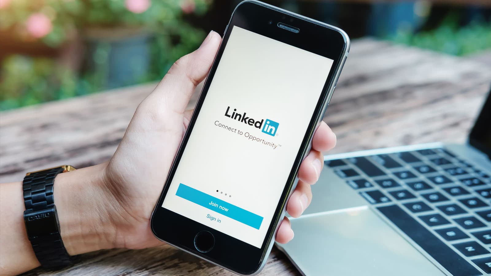 Use LinkedIn to Get a Job