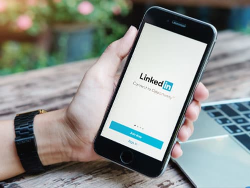 How to Use LinkedIn to Get a Job
