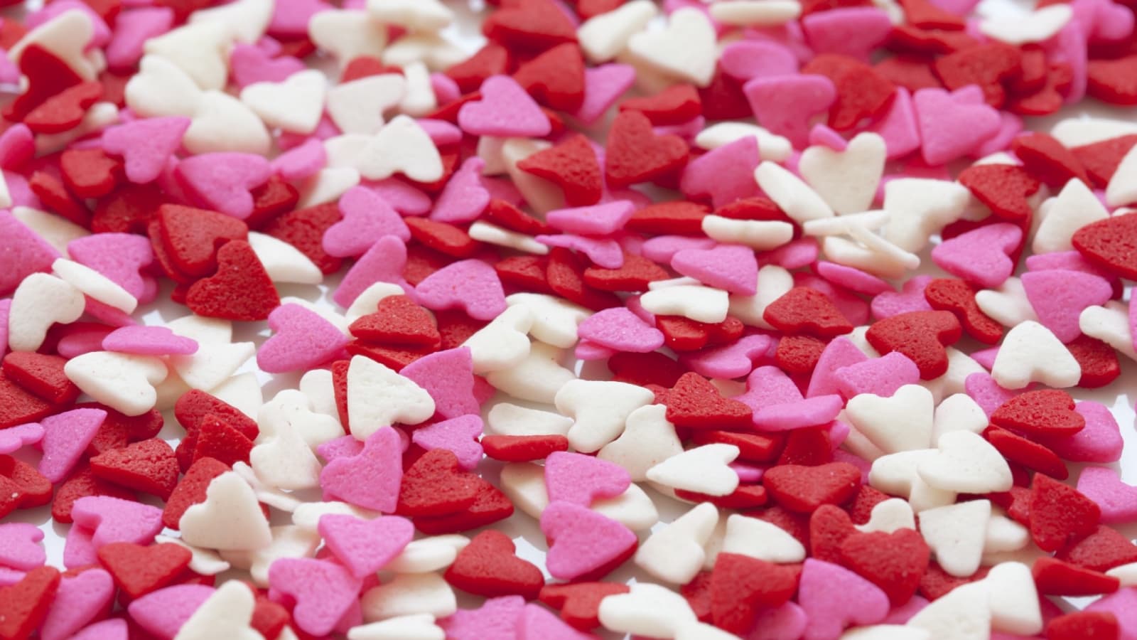Tiny candy hearts