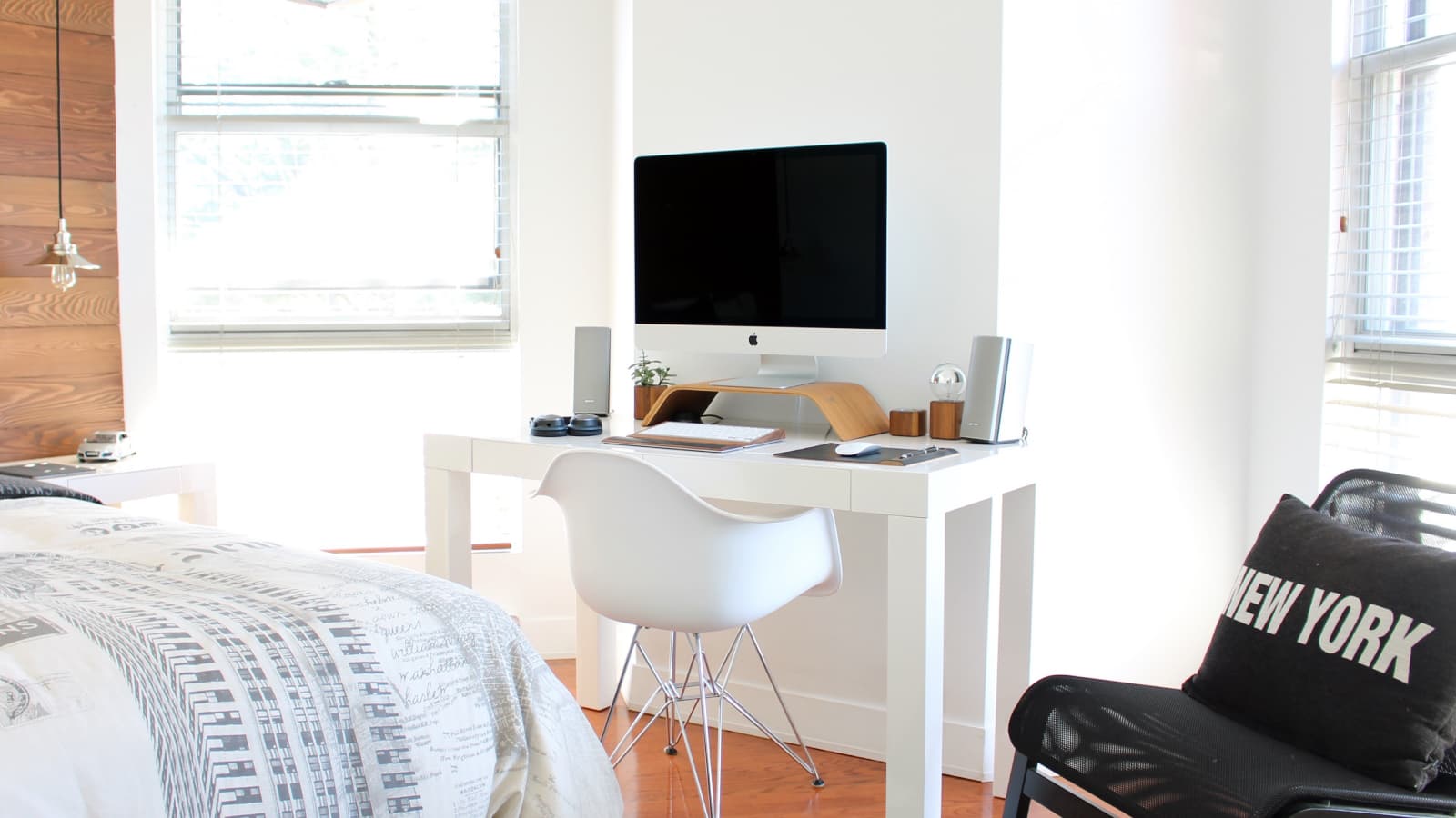 Article Main Image for Freelancing Tips: Supplement Your Nine-to-Five