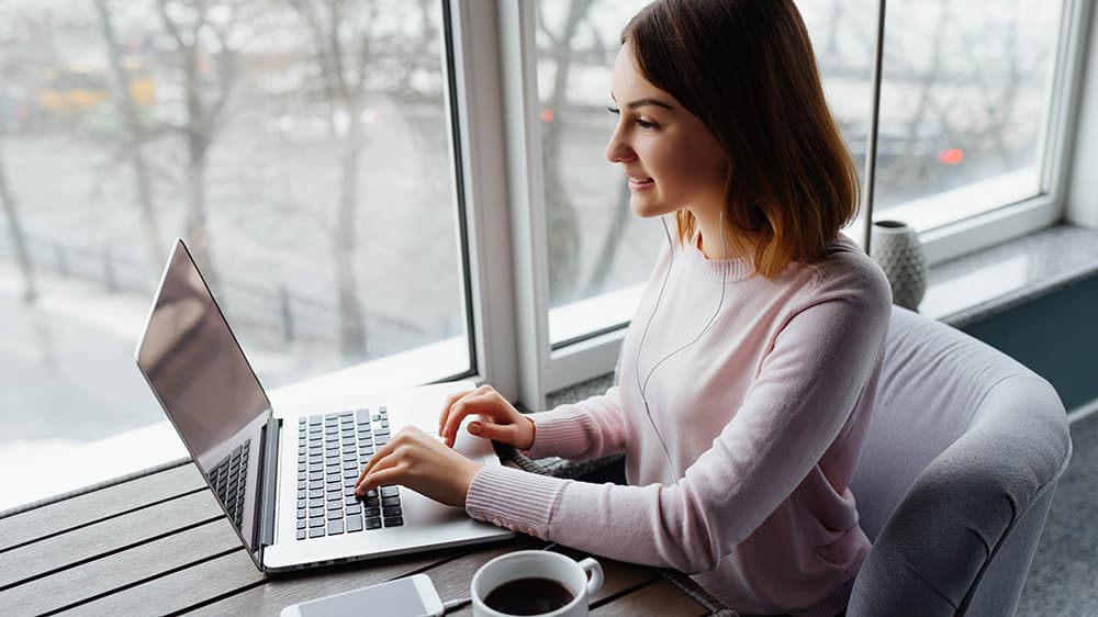 Article Main Image for How to Write a Thank-You Email After Your Second Interview