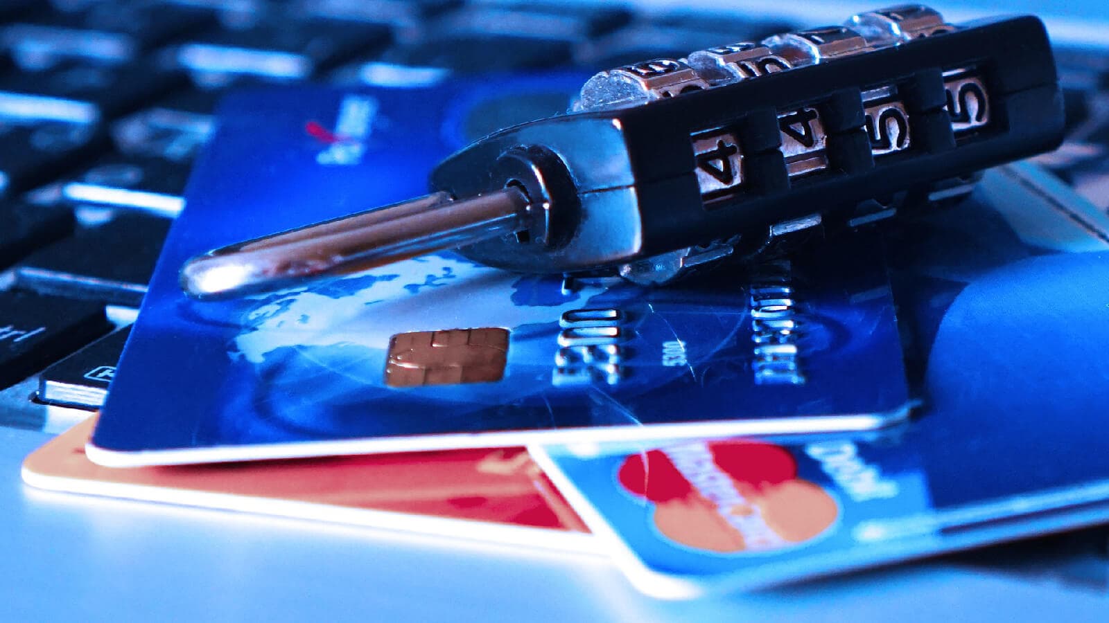 Article Main Image for Online Identity Theft and Job Searching