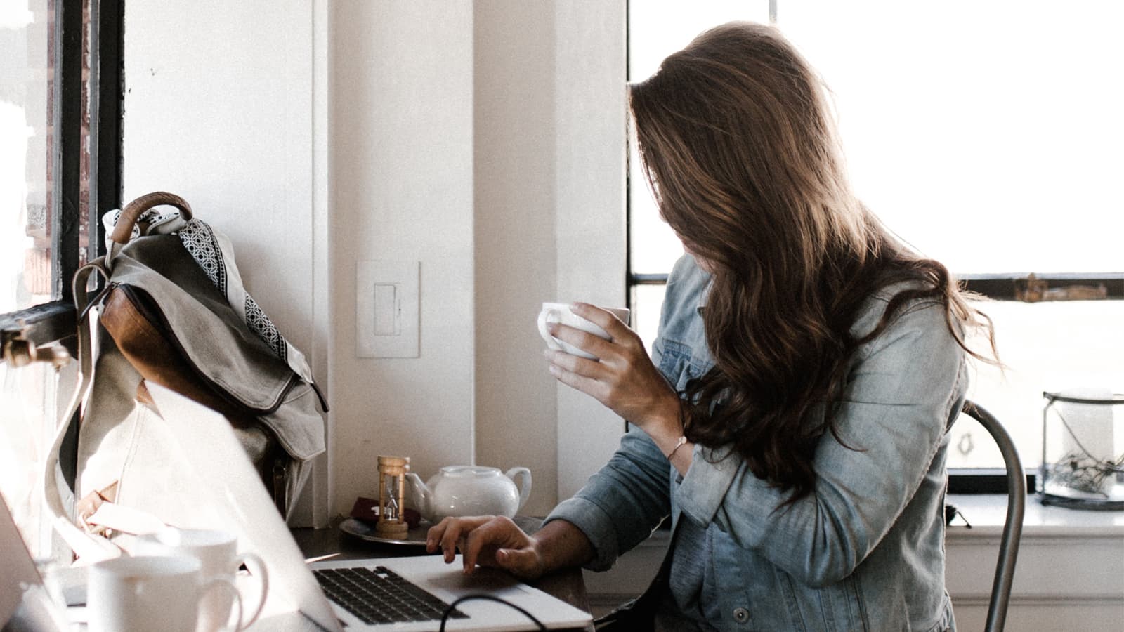 Article Main Image for Workplace Wellness: 5 Ways to Mind Mental Health at Work